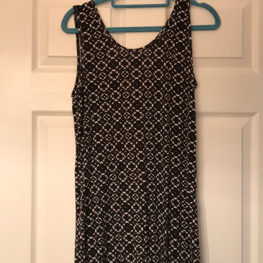 Black and white dress